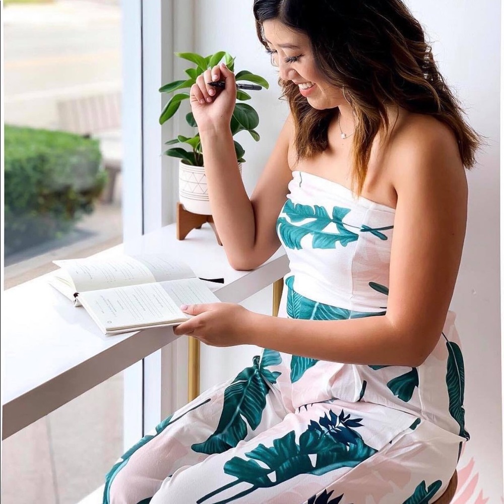 [LIKE 🆕] Tropical Jumpsuit - Picture 2 of 3